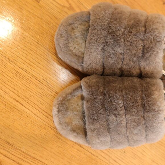 UGG furry slide shoes grey platform branded 10 fun cozy winter lounge trendy - Picture 4 of 6